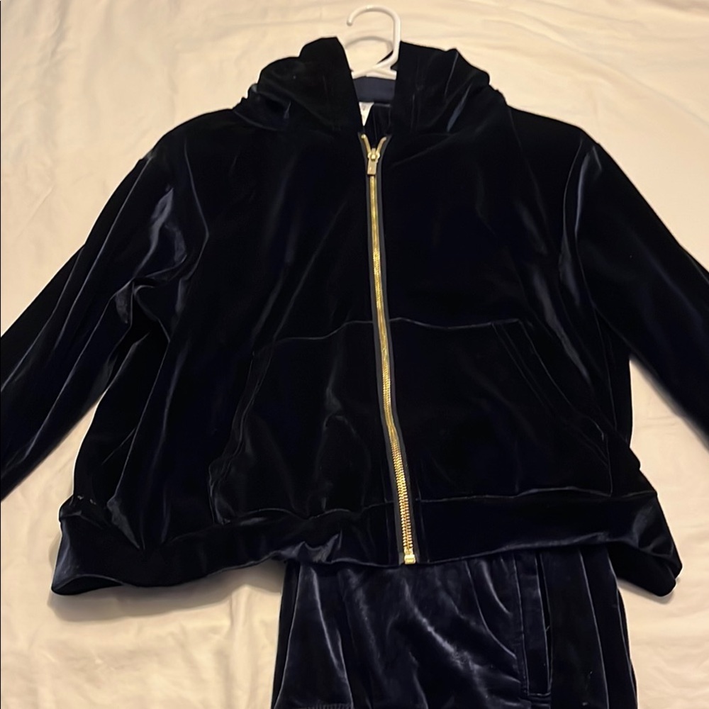 Fabletics Velour outfit.